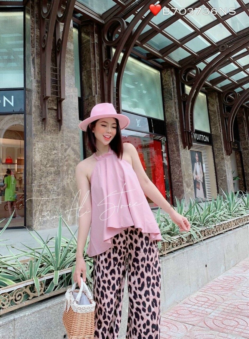 Sét bộ nữ áo cổ yếm hở lưng kèm quần dài da beo