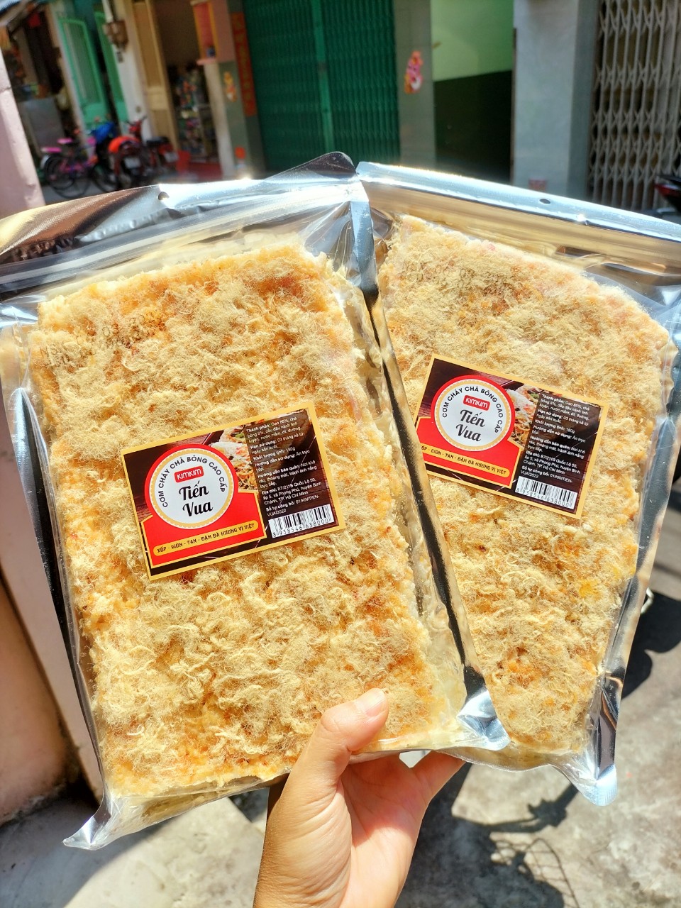 (SALE MẠNH SĂN NHANH) CƠM CHÁY CHÀ BÔNG TIẾN VUA (180g /gói )[Thế giới ăn vặt bánh tráng]