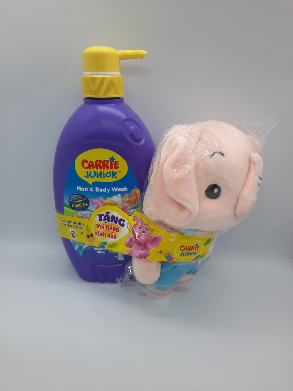 [HCM]CARRIE JUNIOR-Tắm gội toàn thân cho bé hương Double milk 700g tặng bé voi xinh xắn