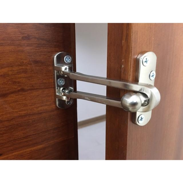 Chốt cửa an toàn Khóa Việt Tiệp + Hướng dẫn lắp chốt cửa an toàn cho cửa chung cư và cửa khách sạn