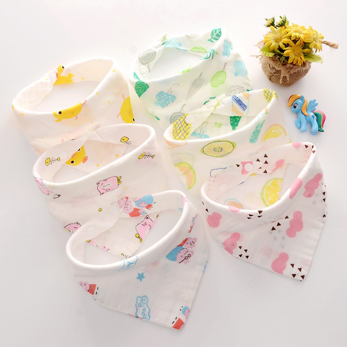 Set 5 Khăn Tam Giác, Khăn Quàng Cổ, Khăn Yếm Vải Xô Có Cúc Bấm - ( màu ngẫu nhiên)