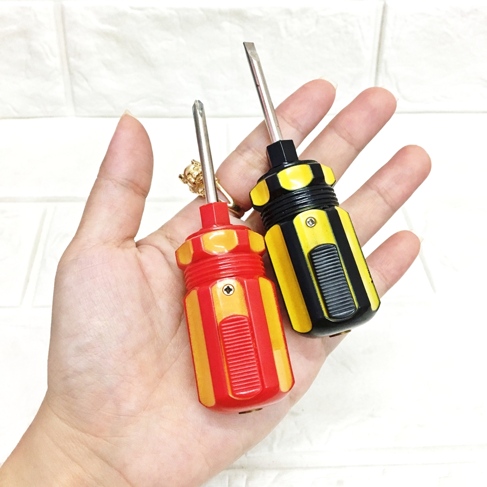 Bật lửa gas quẹt hình cây tua vít kiểu dáng độc đáo lạ mắt