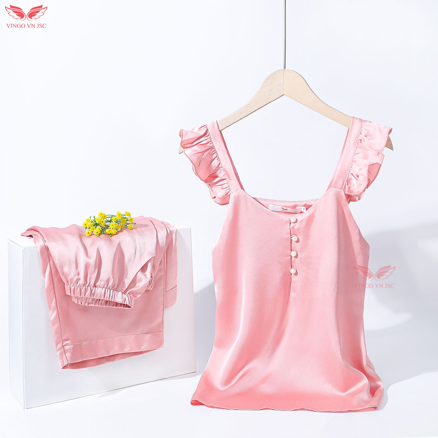[QUÀ TẶNG 8/3] Đồ bộ nữ hai dây bèo cánh tiên quần lửng chất lụa Hàn cúc ngọc sang trọng Thiết kế Vingo N351 VNGO-TCQL