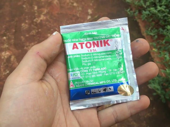 Phân bón lá Atonick Kích Thích Sinh Trưởng Cây Trồng ATONIK 1.8 SL ( 1 gói )