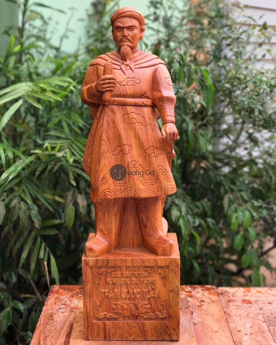 [Trả góp 0%] Tượng Hưng Đạo Vương Trần Quốc Tuấn Gỗ Hương ( cao 60cm )