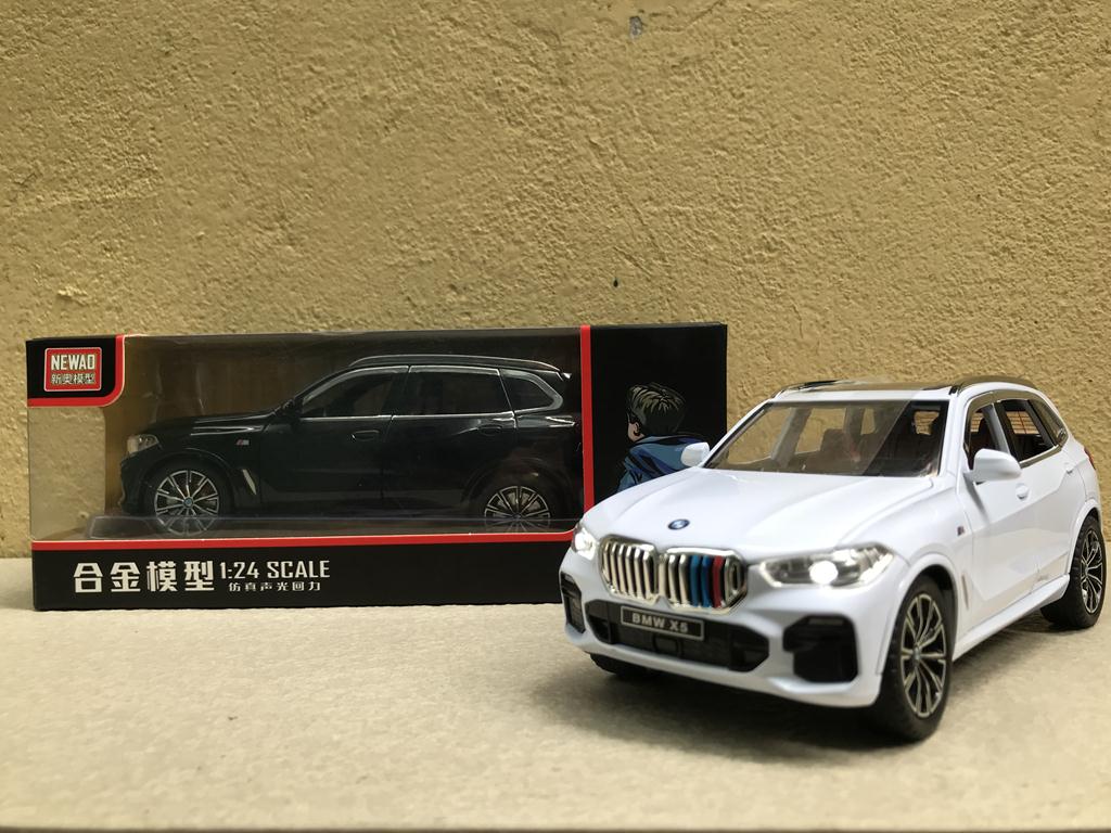 Mô hình xe bmw x5 xdrive40i 1:24