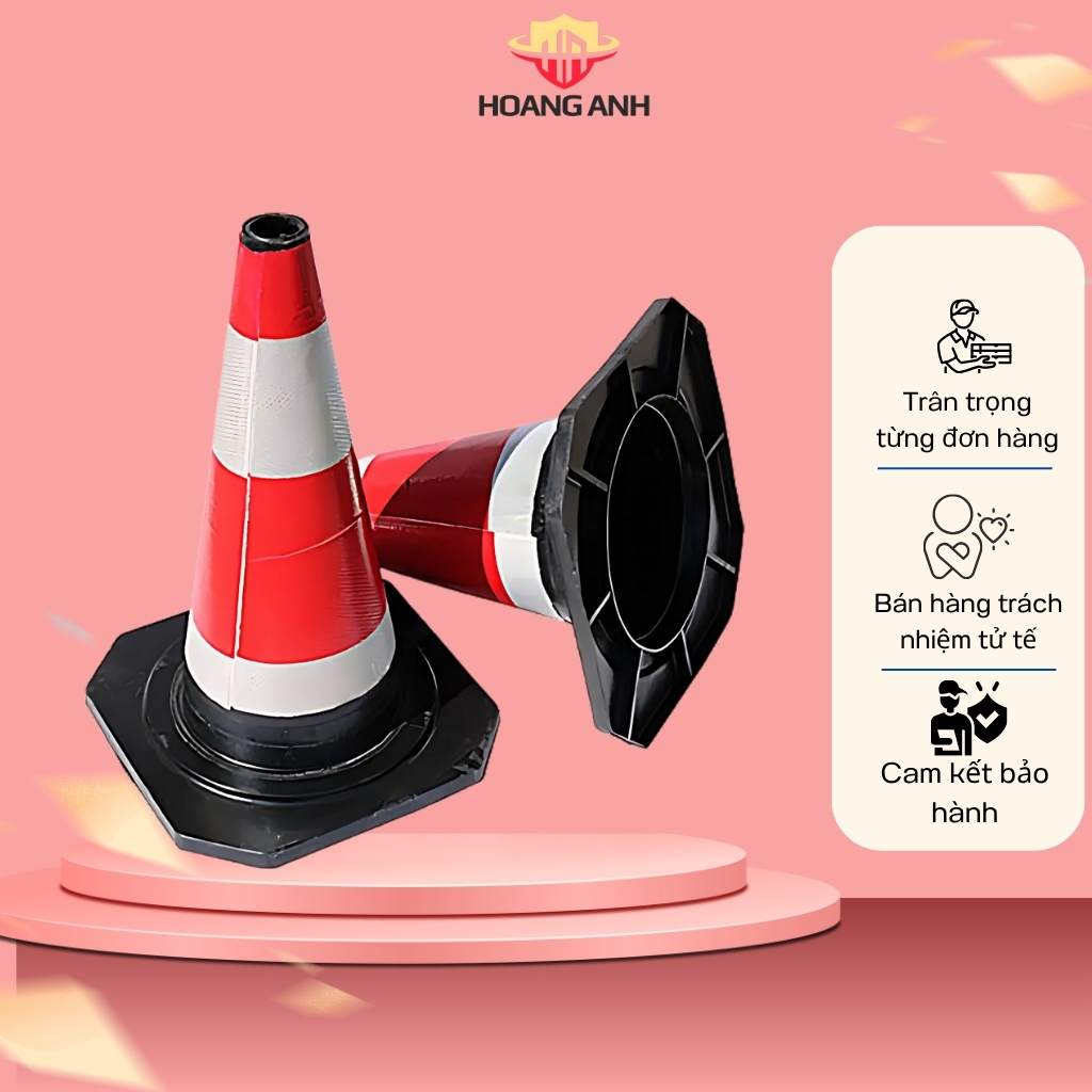 Cọc tiêu cao su 60cm,thân cao su có gắn phản quang để tăng sự nhận biết trong môi trường ánh sáng yếu