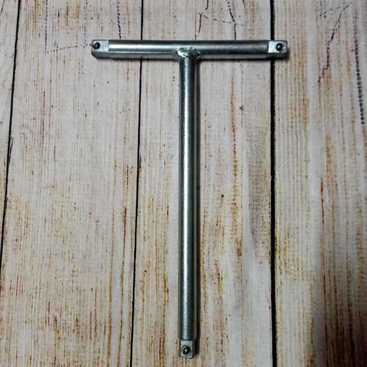 Tay vặn chữ t cắm khẩu 1/2