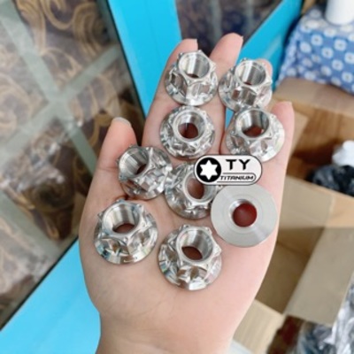 Ốc Salaya inox304 Tán 6li Tán 8li Hở gắn đầu cốt xe máy và nhiều vị trí khác siêu đẹp sáng bóng
