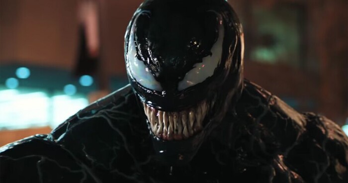 Hãy khám phá thế giới siêu viễn tưởng của mặt nạ Venom với hình ảnh đầy ma mị và bí ẩn. Nước sơn đen tối bao phủ khuôn mặt, khiến bạn cảm nhận được sự mạnh mẽ và hung ác. Một khoảnh khắc đầy cảm xúc và hứng khởi đang chờ đón bạn.