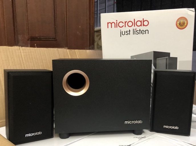 Loa máy tính microlab 2.1 m105