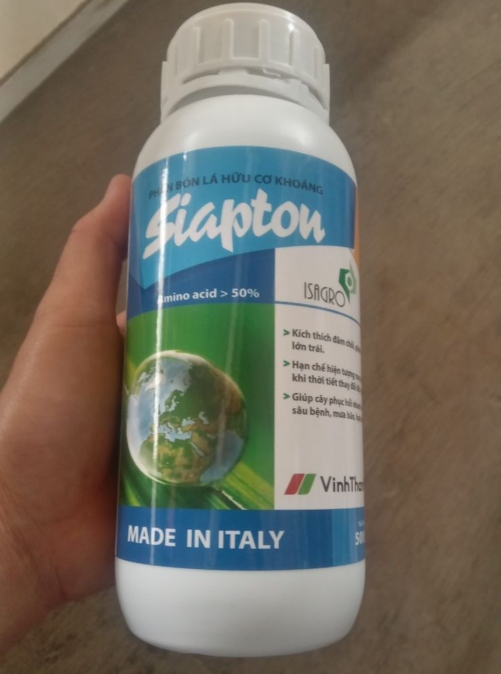 Phân bón lá hữu cơ khoáng siapton chai 500ml.