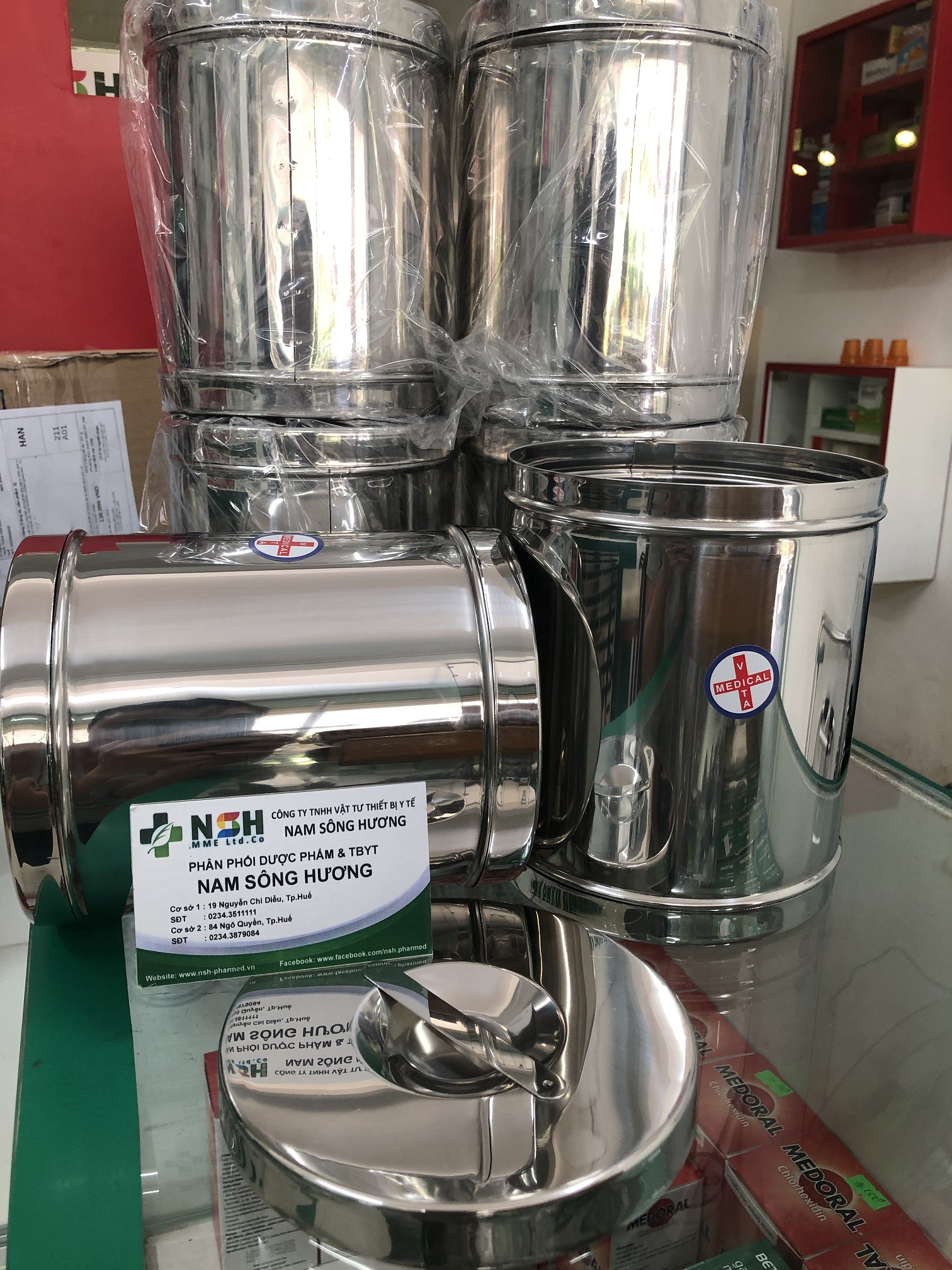 HỘP ĐỰNG BÔNG GÒN ĐỰNG DỤNG CỤ Y TẾ  INOX ĐẠI GHÉP PHI 13 x 15cm