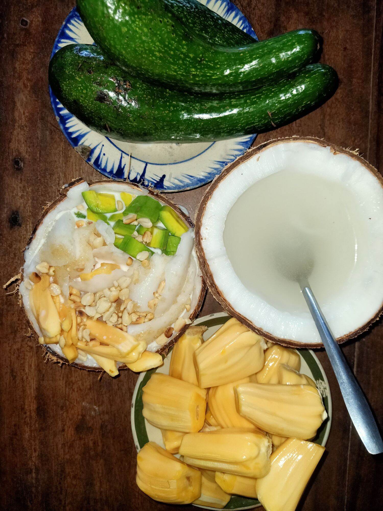 Dừa Sáp Đặc Sản Cầu Kè Trà Vinh Thơm Ngon ,Bổ Dưỡng ( trái hơn 1kí)💥 💥