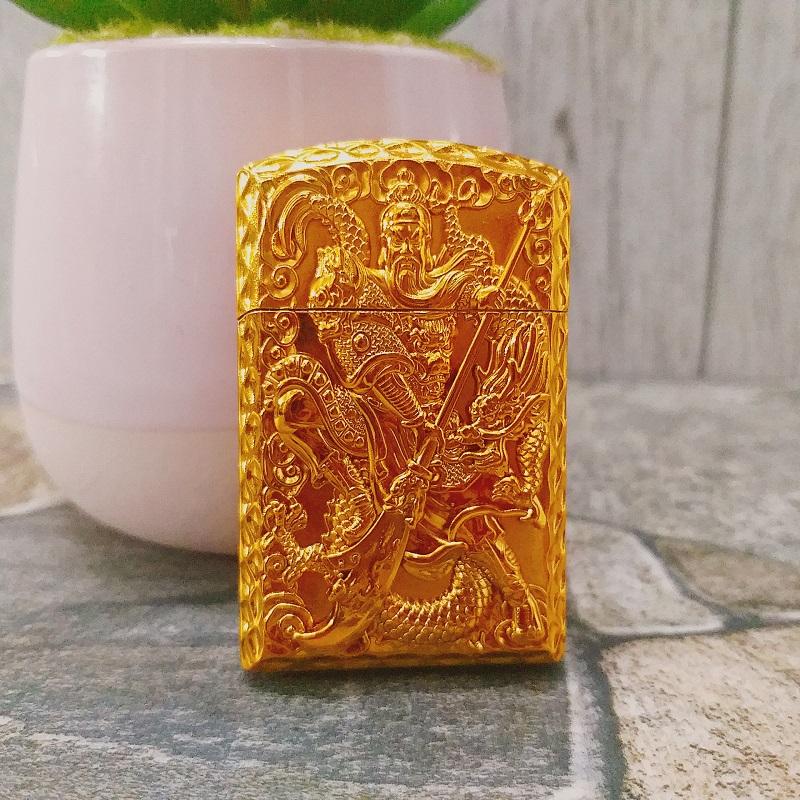 Bật lửa zippo gas đá lửa thường dập nổi hình QUAN VŨ cực đẹp - Nhi Hân Store