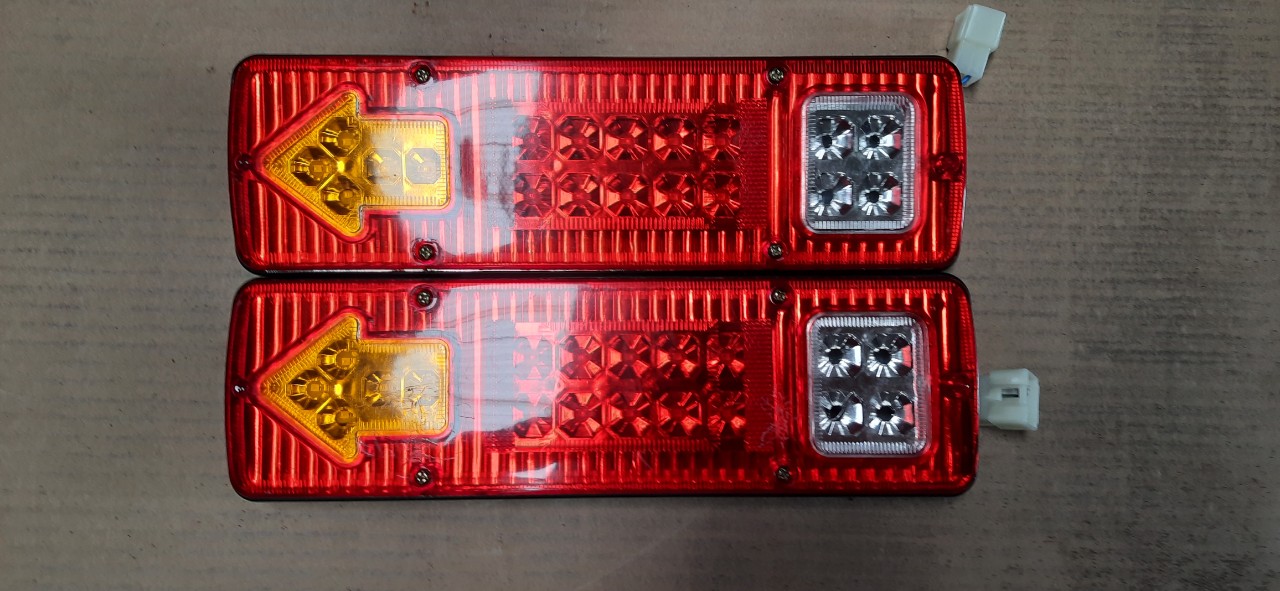 Cặp xi nhan đèn led dùng lắp ráp cho các dòng xe 3 bánh,xe 4 bánh và các dòng xe khác