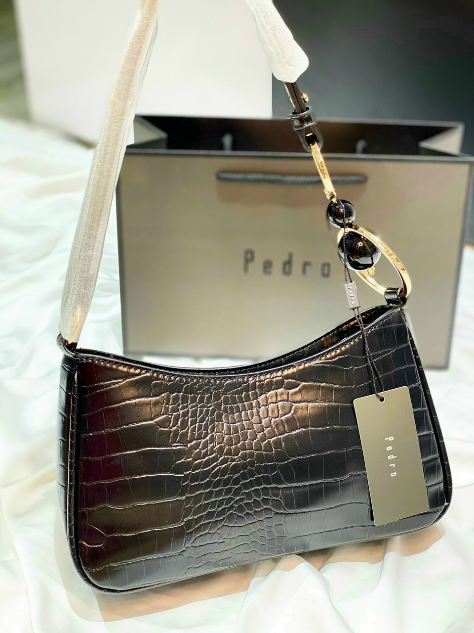 Túi xách  kẹp nách sang trọng mẫu được chị em ưu chuộng PW2- 75060035 Size 25x15x5 cm