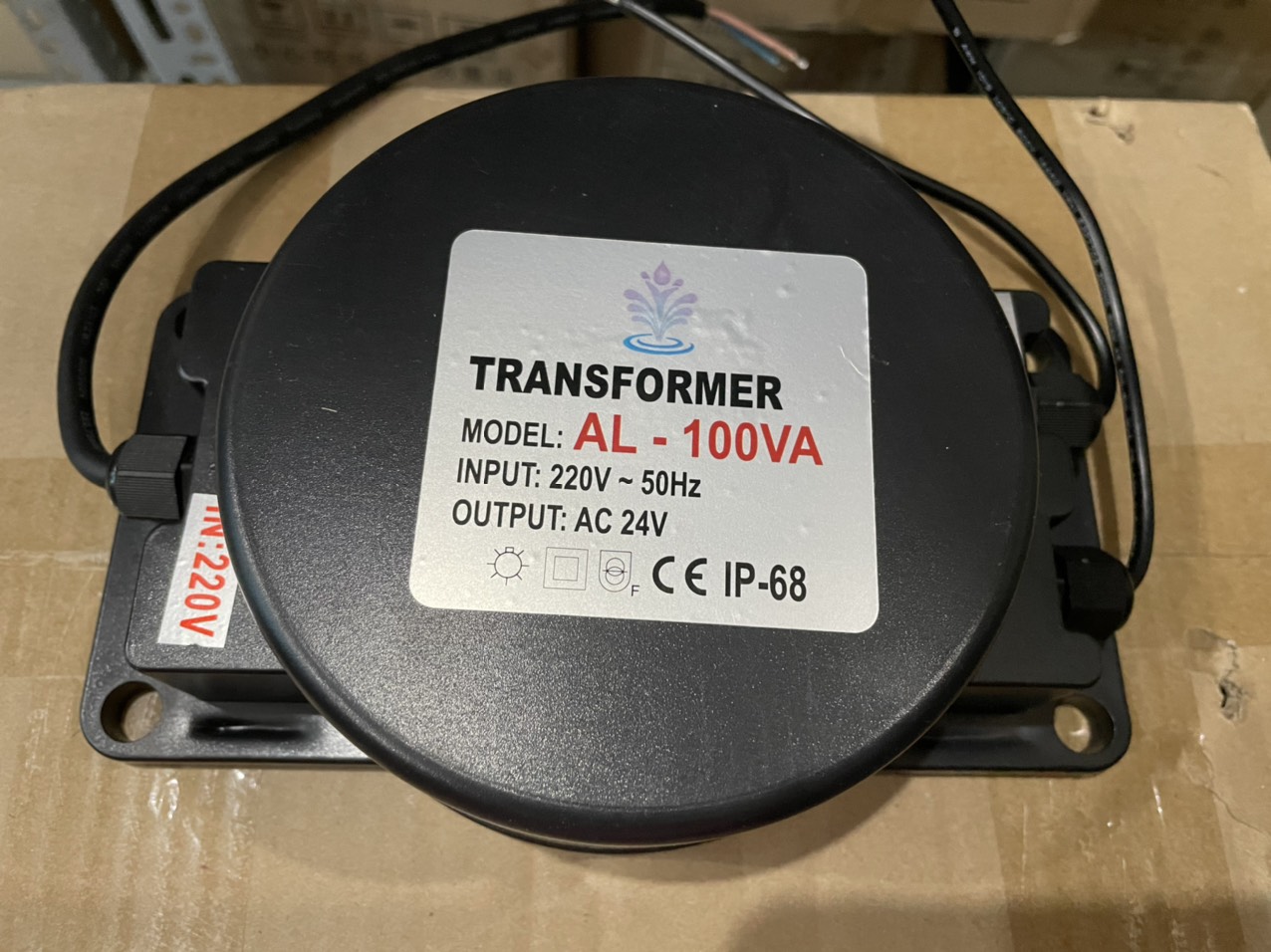 Bộ chuyển nguồn 24V công suất 105w cho đèn LED âm nước, ngoài trời