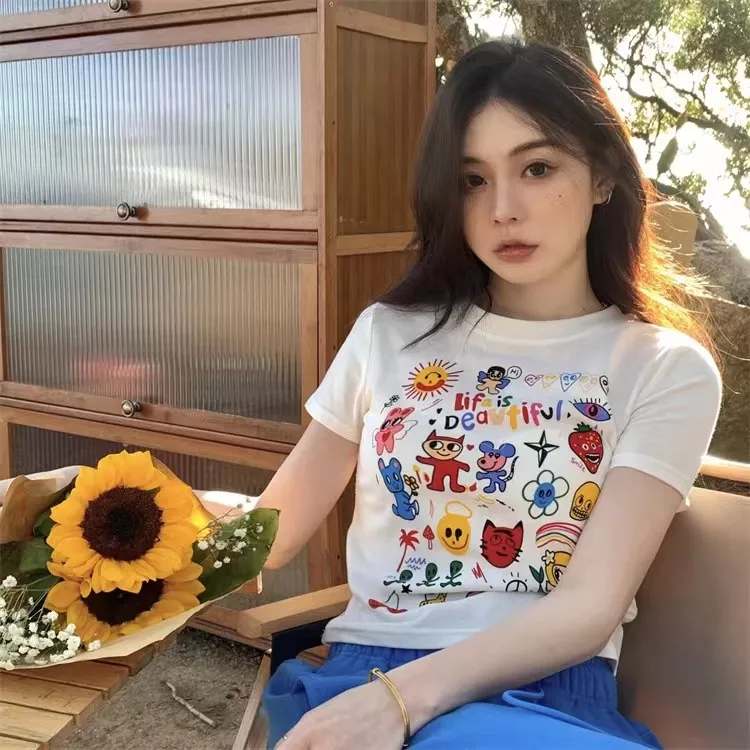 Áo thun nữ cổ tròn nhiều họa tiết màu sắc - áo thun hoạ tiết
