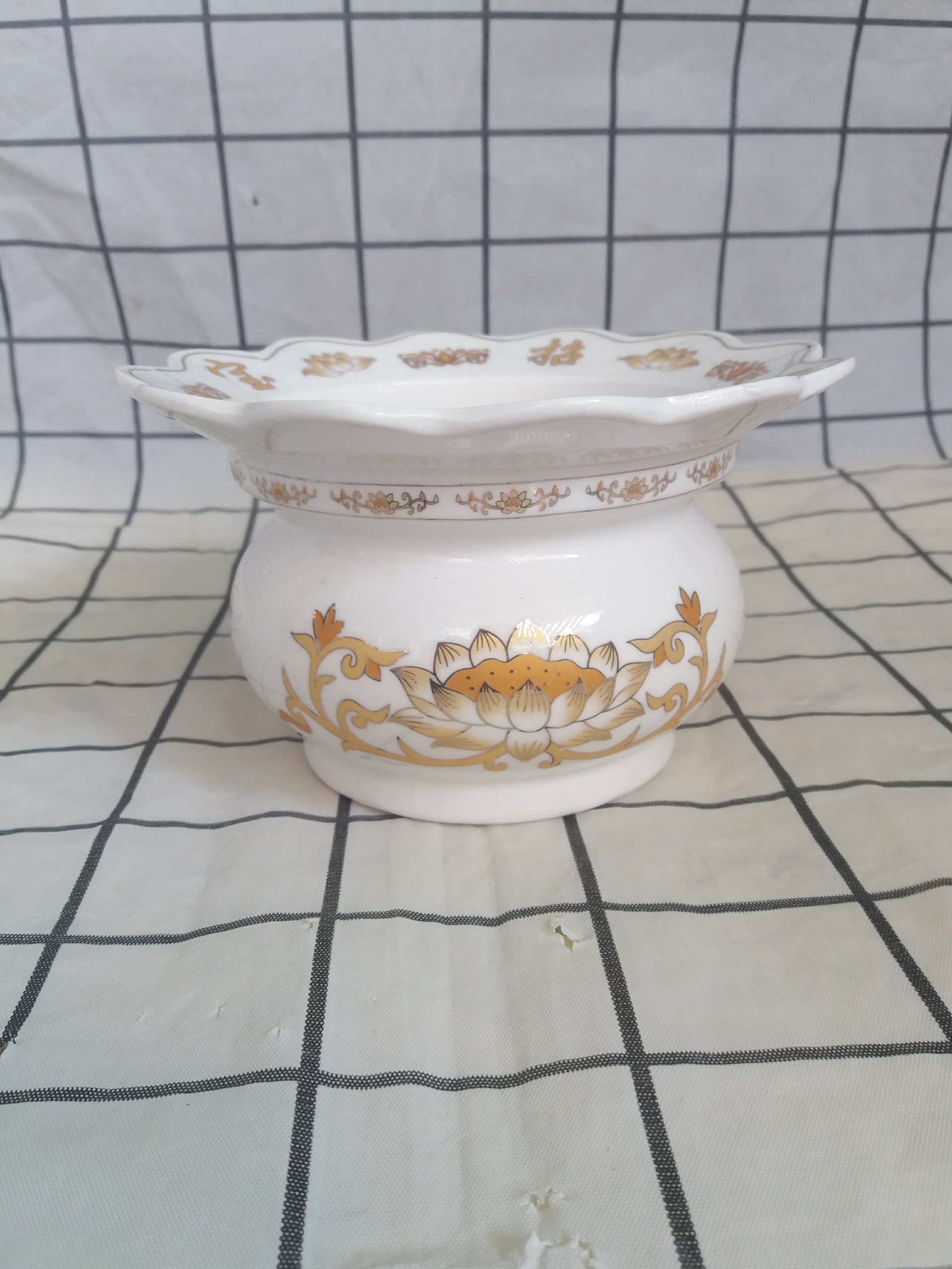 Lư hương kèm vĩ hứng tàn nhang số 4 các loại size nhỏ