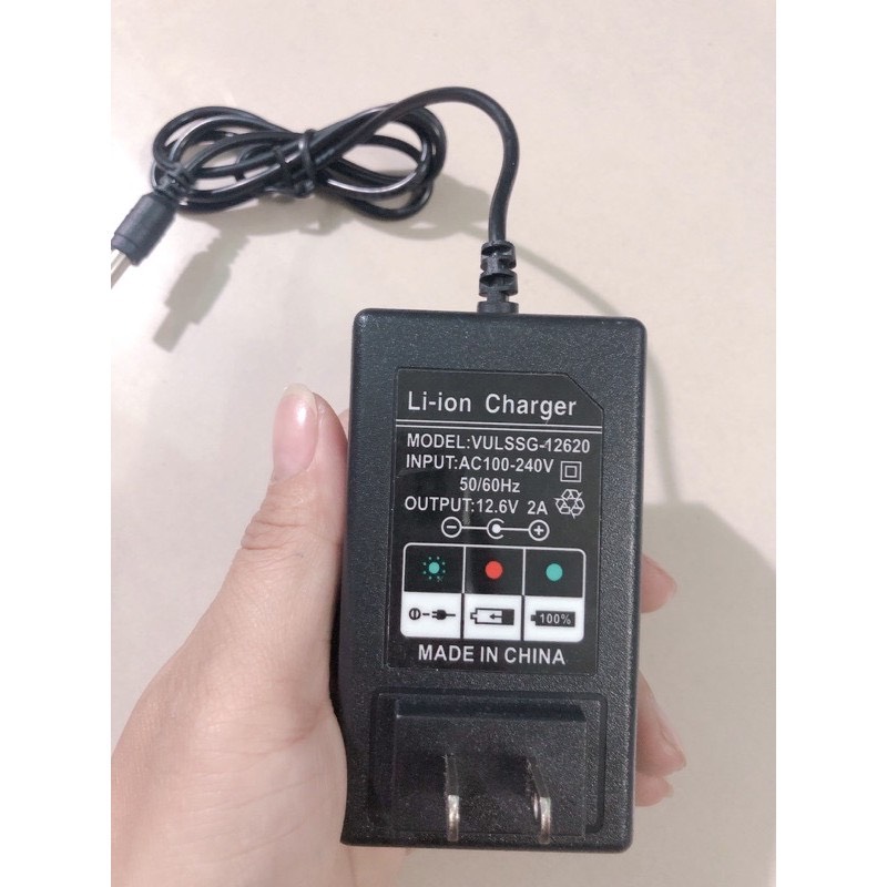 Sạc lion 3s 12.6v 2a tự ngắt khi đầy