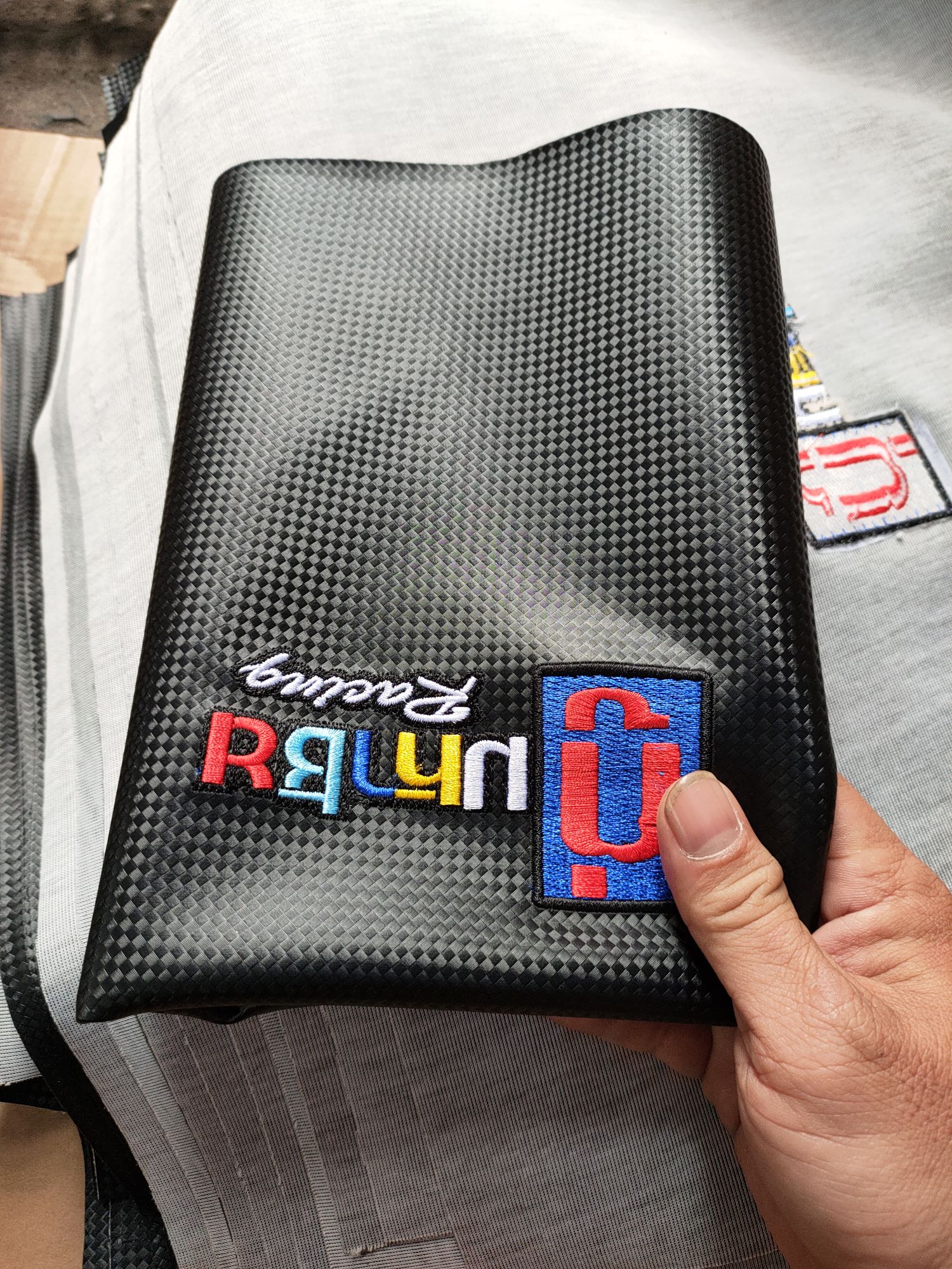 da yên vân 3d chữ thái thêu