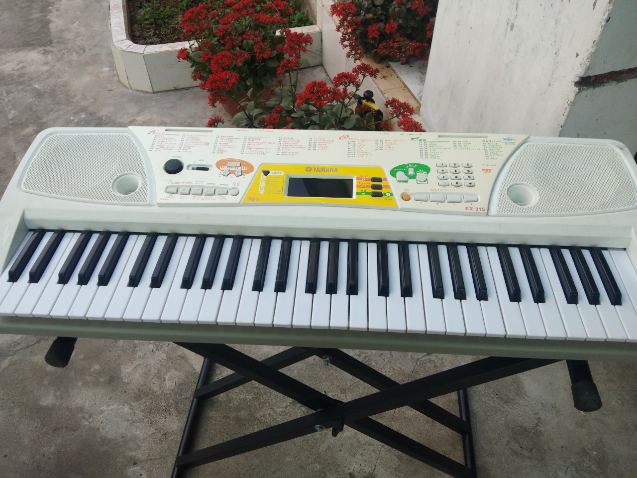 đàn học sinh yamaha ez-j15-j14.phím sáng