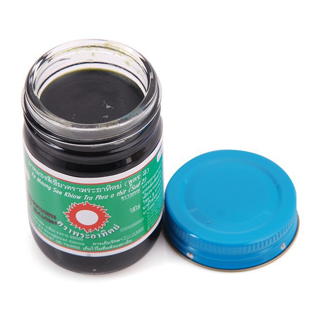 Dầu xoa bóp cù là đen lá mật gấu thảo dược thái lan 60g