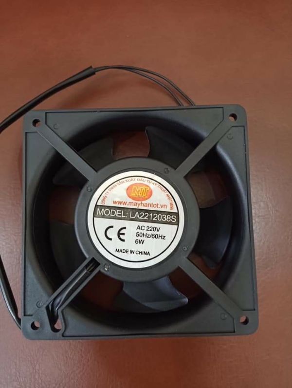 Quạt tốc cao 220v kích thước 12x12x4cm - qtcaonnt