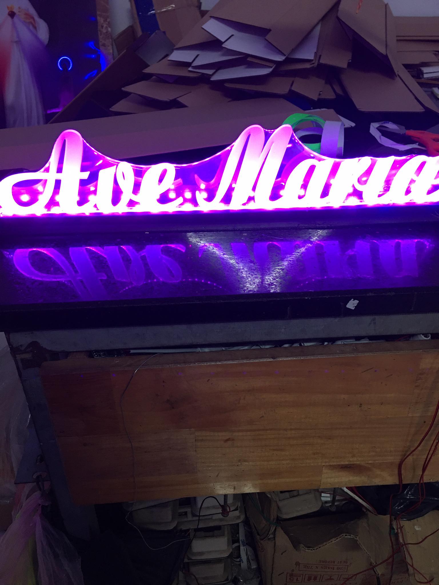 Chữ điện nổi- đèn led đổi màu -avemaria