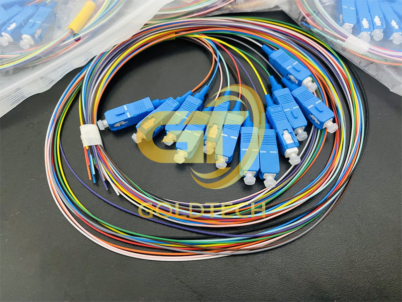 Dây hàn quang Singlemode SC/UPC Pigtail 0.9mm dùng để hàn nối Hộp phối quang ODF, măng xông quang