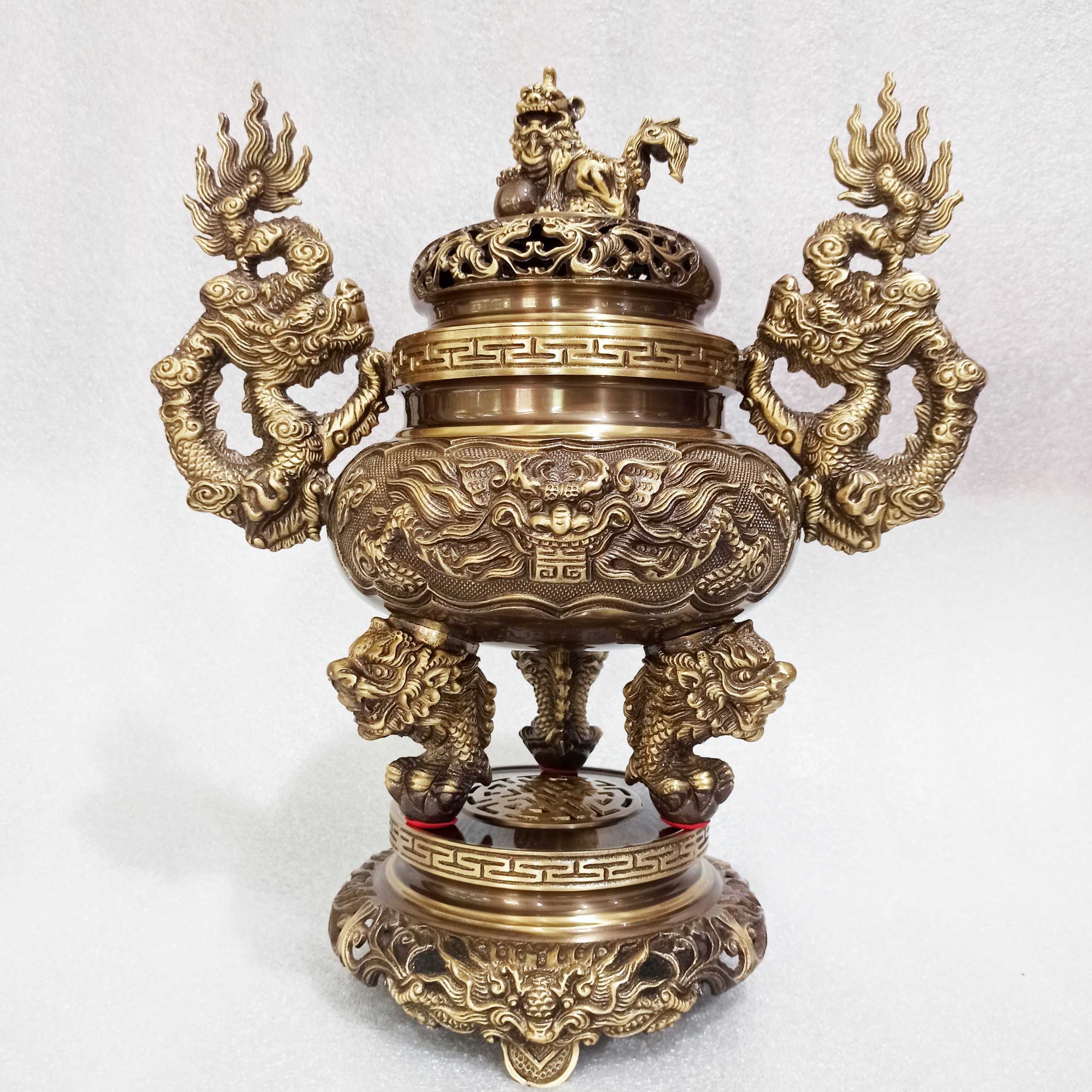 Đỉnh lư đồng cao 34cm 40cm đồng vàng màu hun cạo
