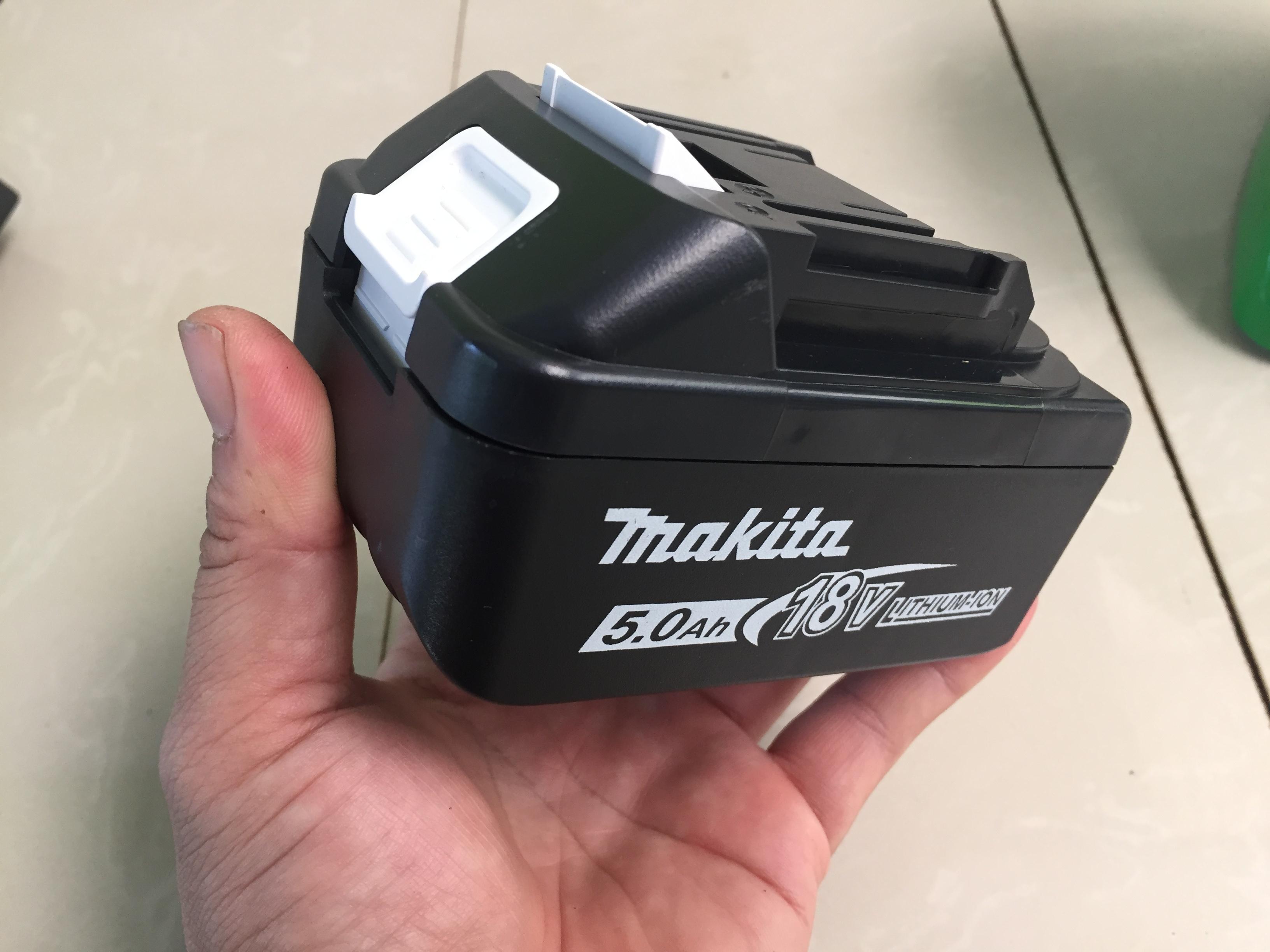 Pin makita 18v 5a được làm từ pin lishen mới