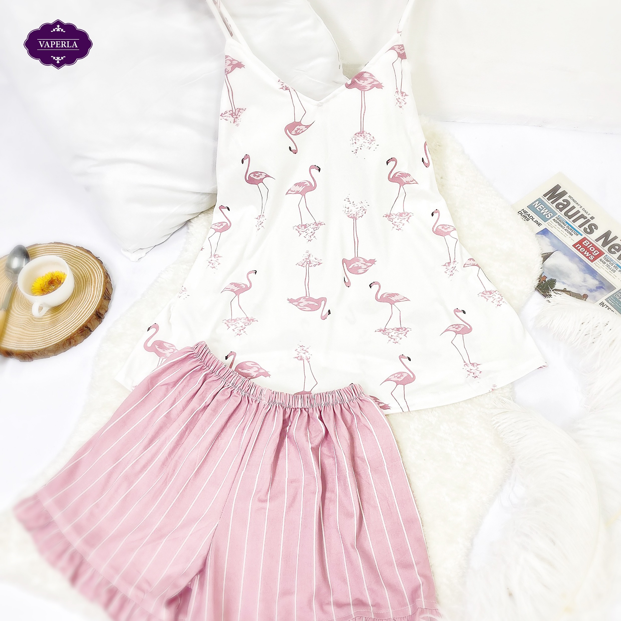 Bộ đồ nữ hai dây cotton hồng hạc có đệm ngực thương hiệu Vaperla