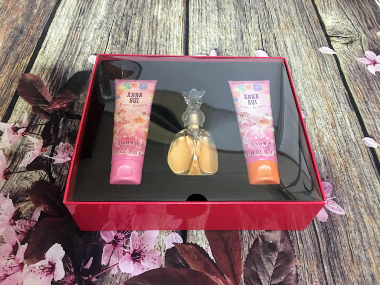 [HCM]Hộp quà tặng nước hoa nữ Secret Wish Fairy Dance (50ml/1.7oz) + Dưỡng thể (90ml/3oz) + Gel tắm (90ml/3oz) - Bill SWEDEN