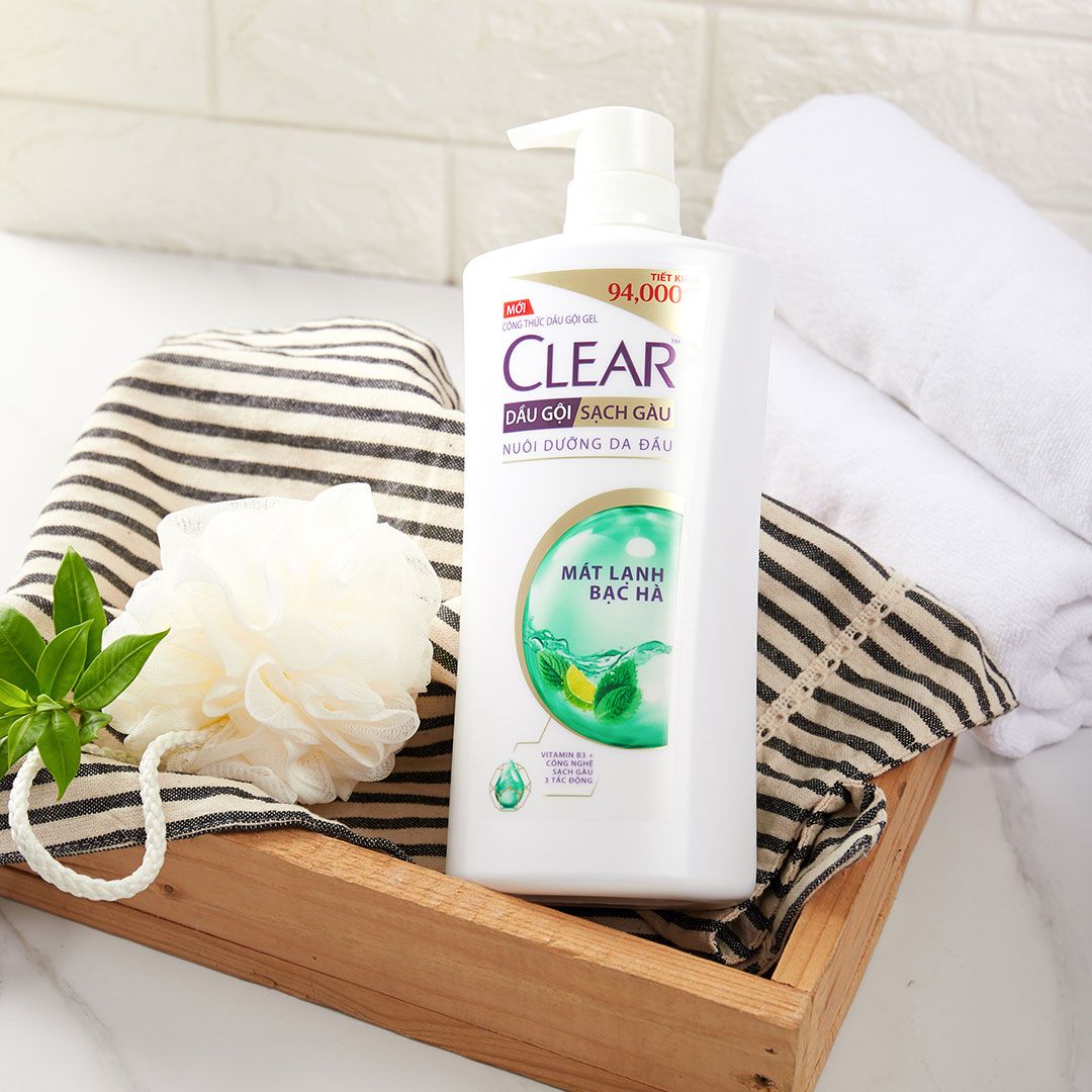[Tặng dầu goi 150ml ]Dầu gội đầu Clear bạc hà sẽ 640g , Với tinh chất bạc hà sảng khoái bất tận, nuôi dưỡng tóc và da đầu. kết hợp từ các dưỡng chất, vitamin và khoáng chất, nuôi dưỡng sâu++, giúp phục hồi tóc