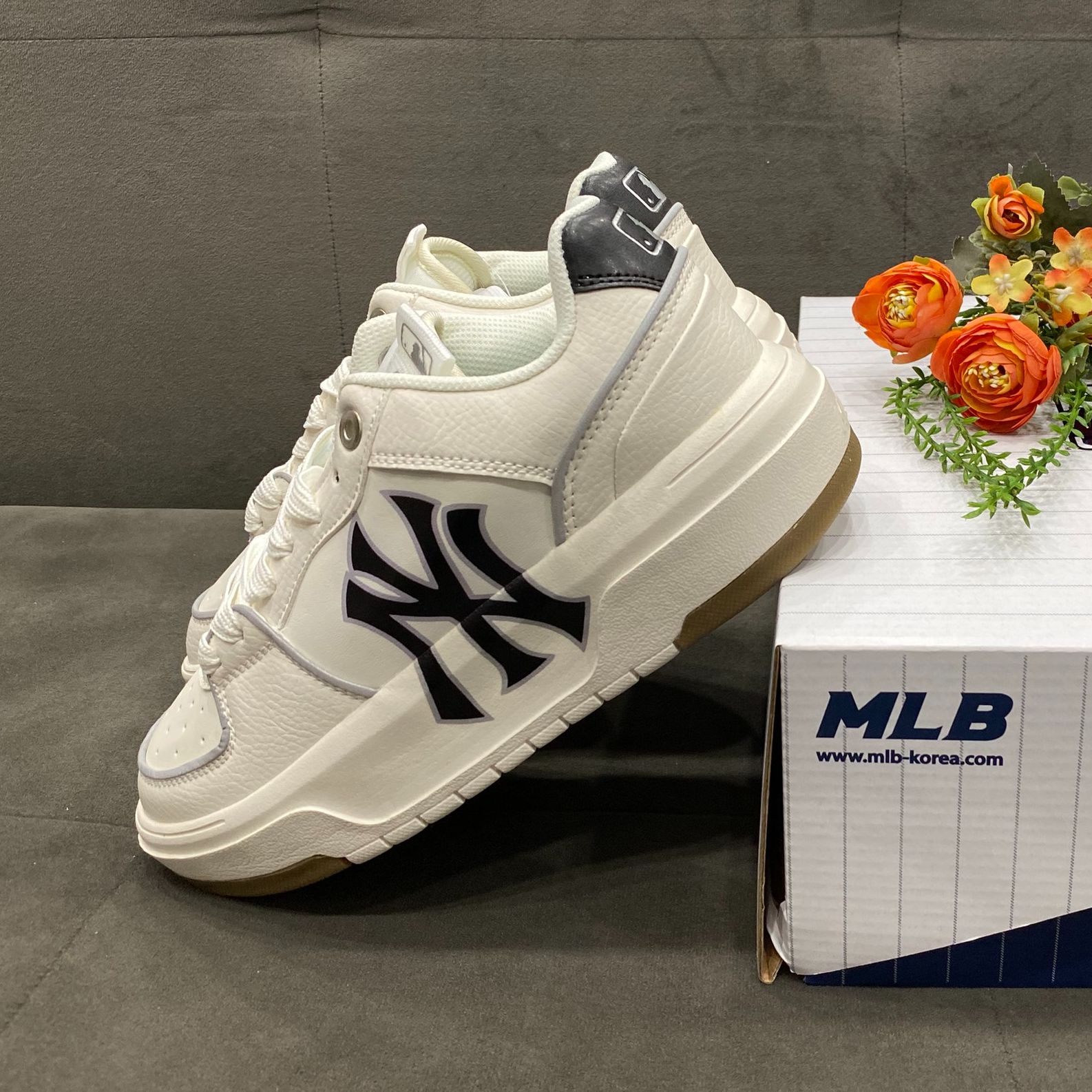 Giày MLB Ny chunky liner đế nâu Giày mlb ny trắng xám đế nâu. size 3643