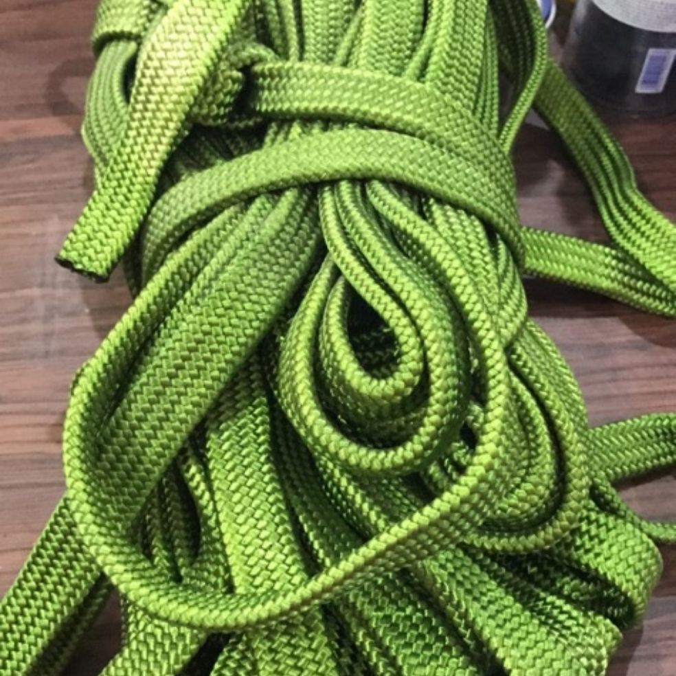 1kg dây dù loại dẹp ( bó 25m )