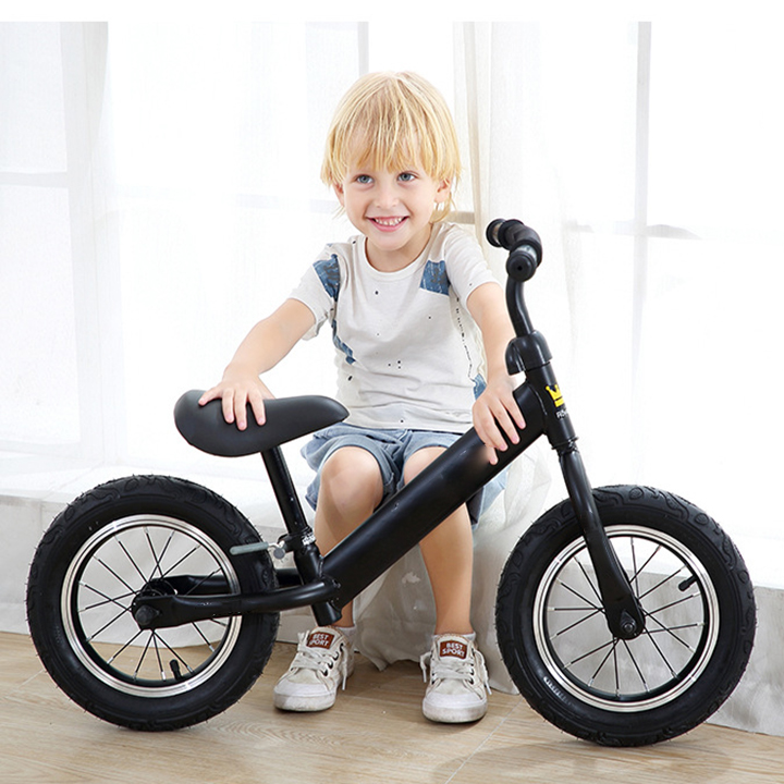 Xe chòi chân cho bé xe thăng bằng đồ chơi vận động cho bé từ
