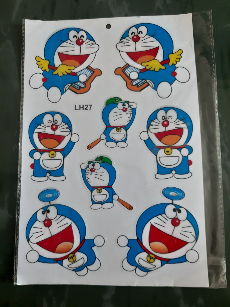 TEM DÁN DOREMON HOẠT HÌNH,VUI NHỘN,CÓ THỂ DÁN XE,ĐIỆN THOẠI,LAPTOP,NÓN BẢO HIỂM,TÚI XÁCH...(CÓ NHIỀU SẢN PHẨM LOGO KHÁC)