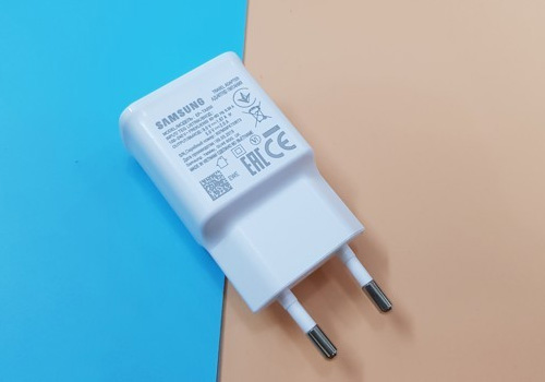 Củ sạc samsung 15w hỗ trợ sạc nhanh dành cho samsung galaxy note 8 / hỗ trợ sạc nhanh cho các dòng máy s8 / s9 / s9+ / note 8 / note 9 , chuẩn sạc nhanh samsung fast chage cho các dòng sam samsung s8 / s8+ / s9 / s9+ / note 8 / note 9 /