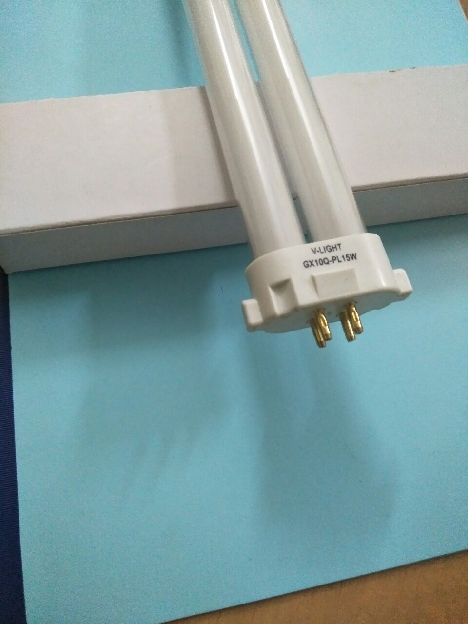 Bóng đèn V-Light 15W - 4 chân