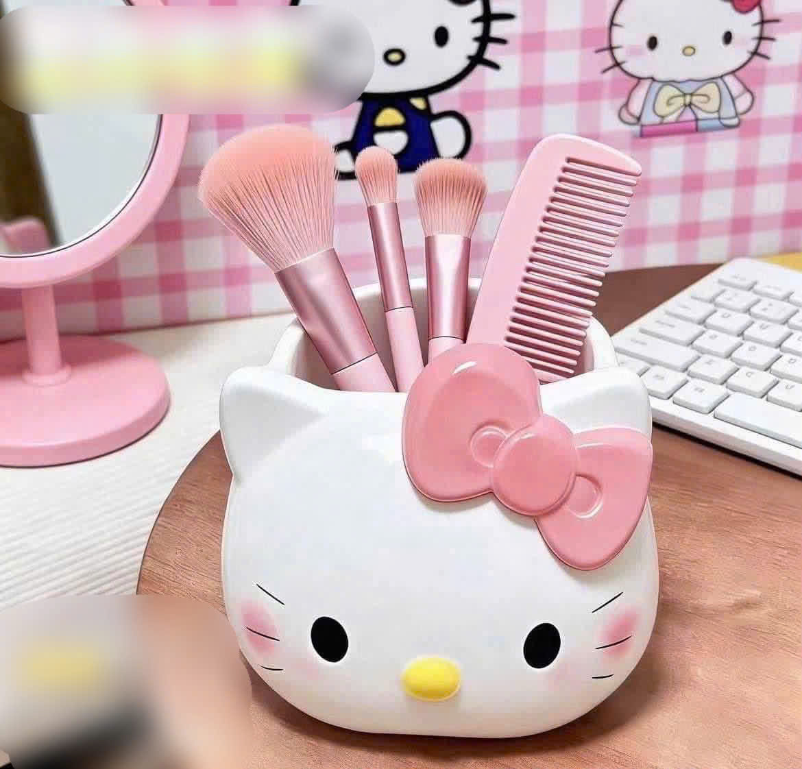 Combo 2 Ống Cắm Bút Hình Kitty, Cắm Bàn Chải, Cắm Cọ Trang Điểm Tiện Dụng