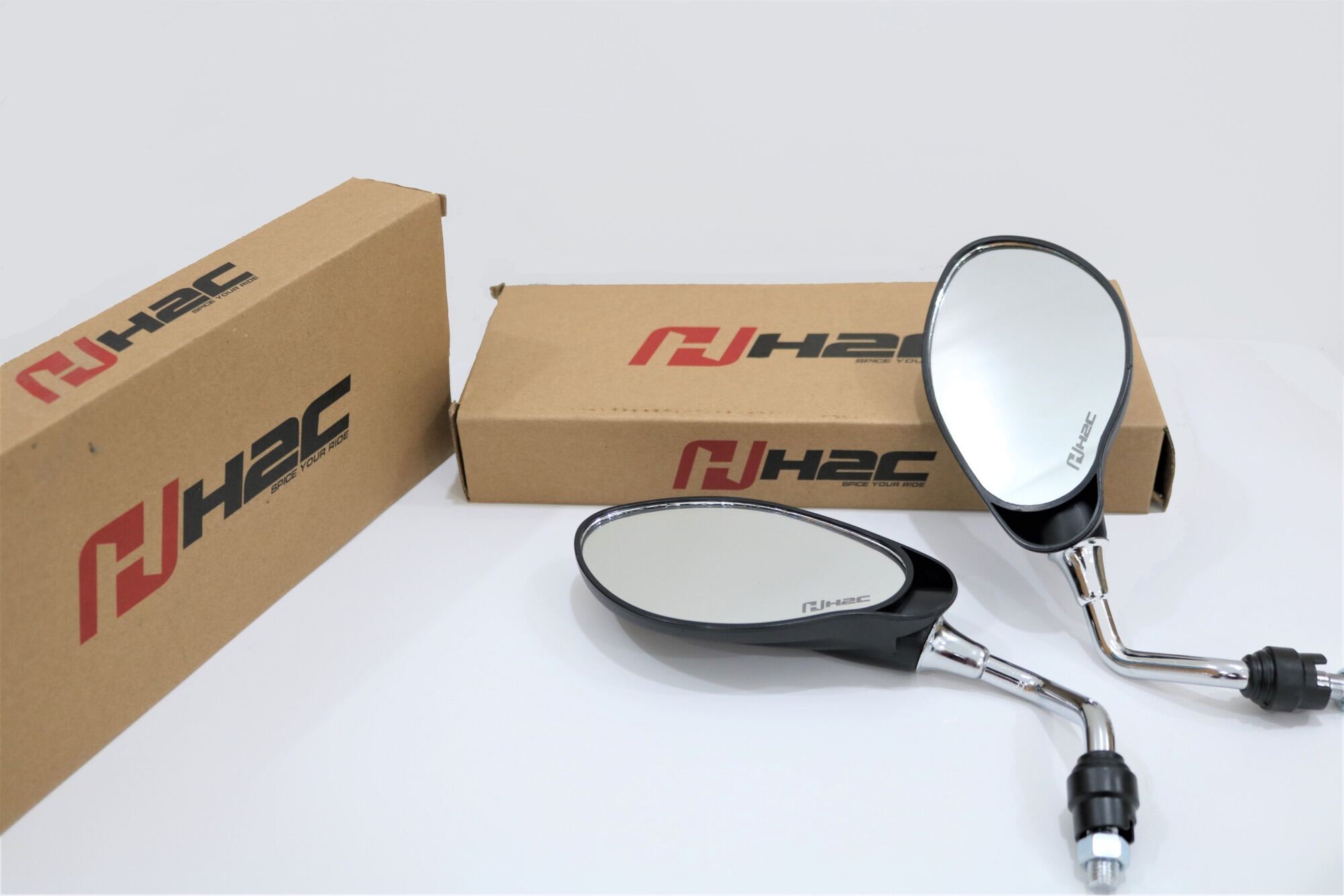 Kiếng chiếu hậu Yaz H2C chân xi dùng cho xe máy