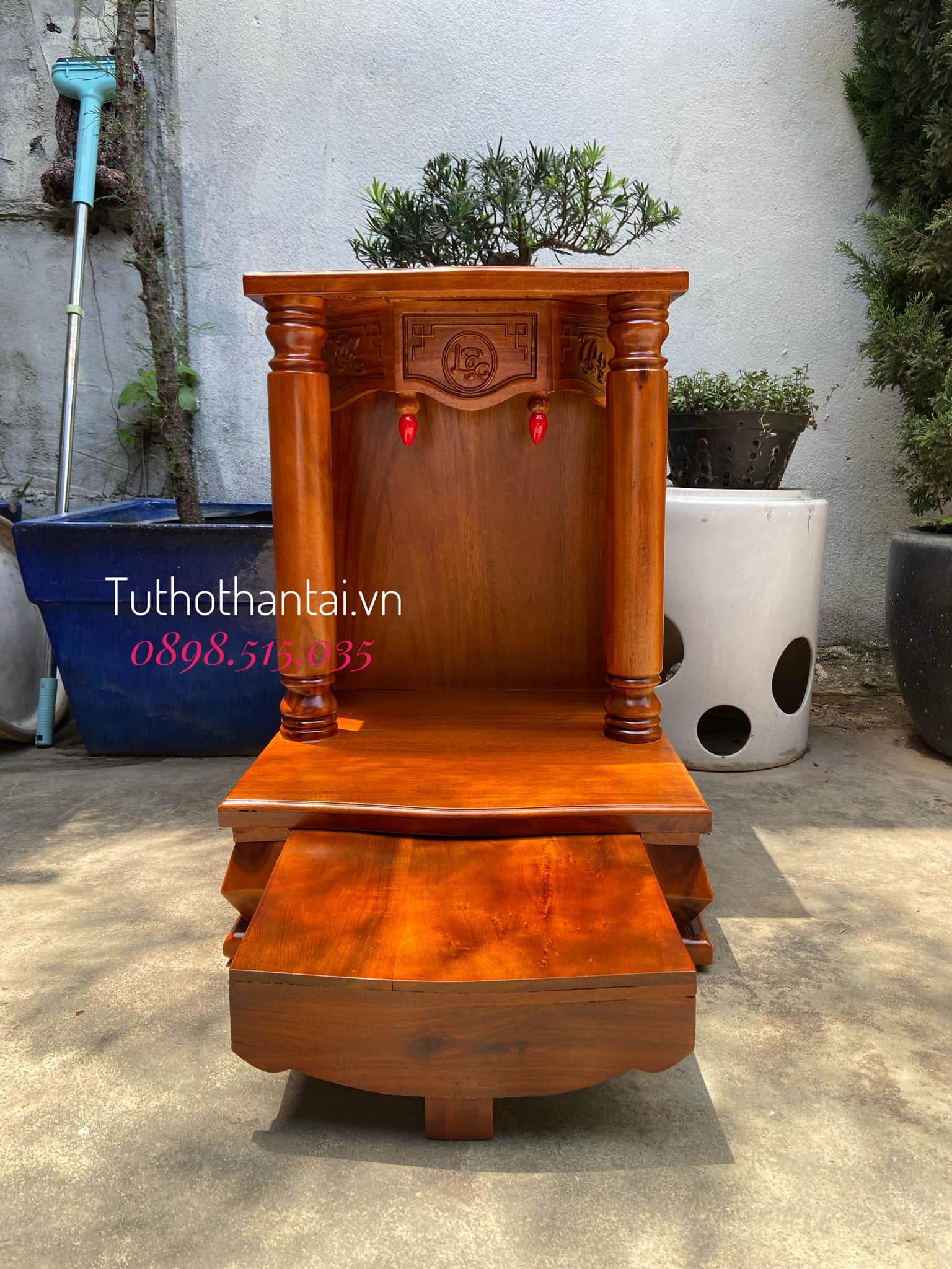 Bàn thờ thần tài gỗ Tràm cột Tròn trơn 50 X 68CM ( Hàng loại 1 )