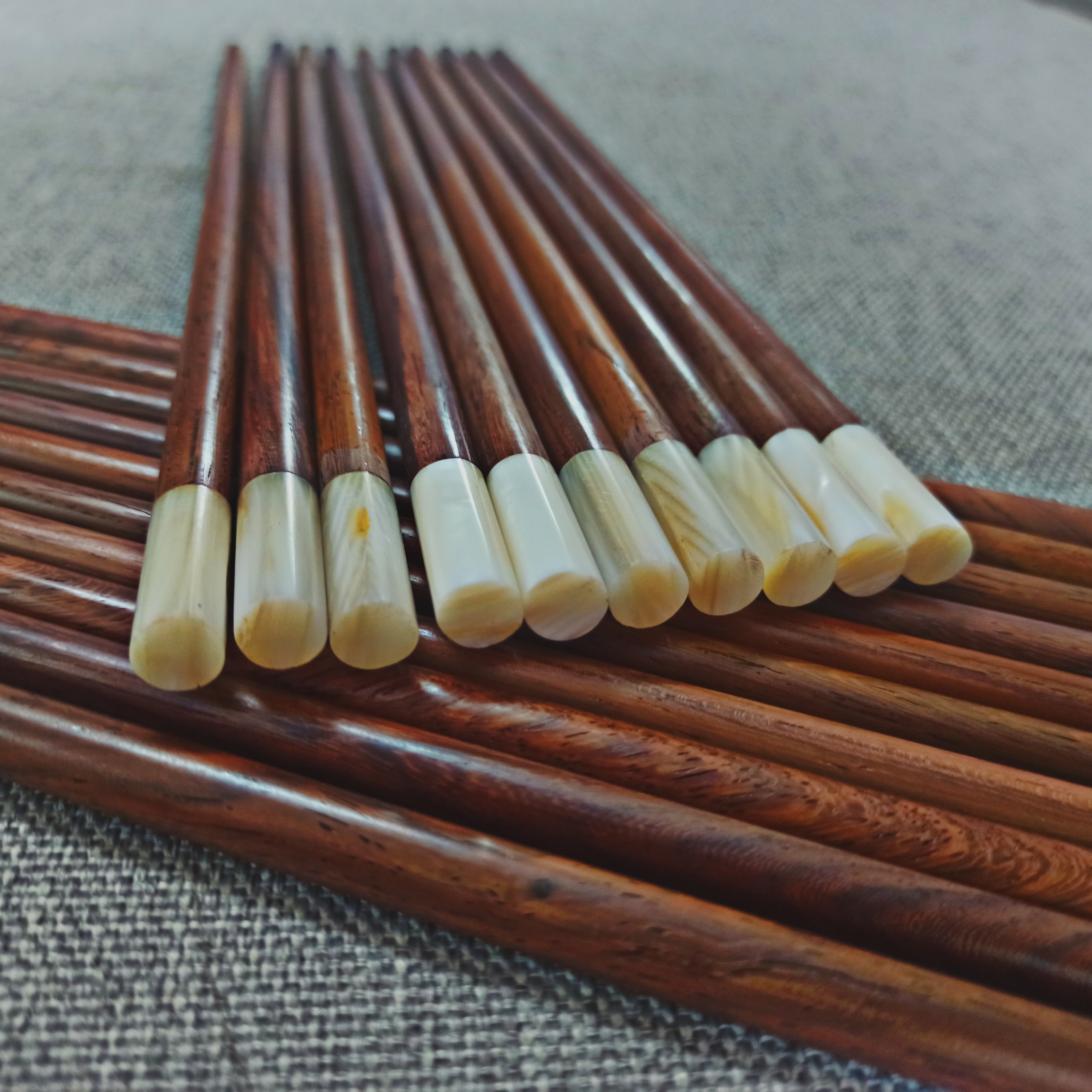 Đũa khảm - Đũa Hương ăn cơm - Bộ 10 đôi gỗ khảm cao cấp (màu ngẫu nhiên)