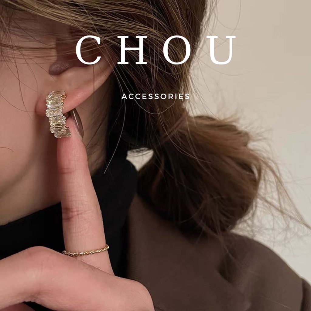 Bông tai, khuyên tai đính đá dáng cong | chou accessories |