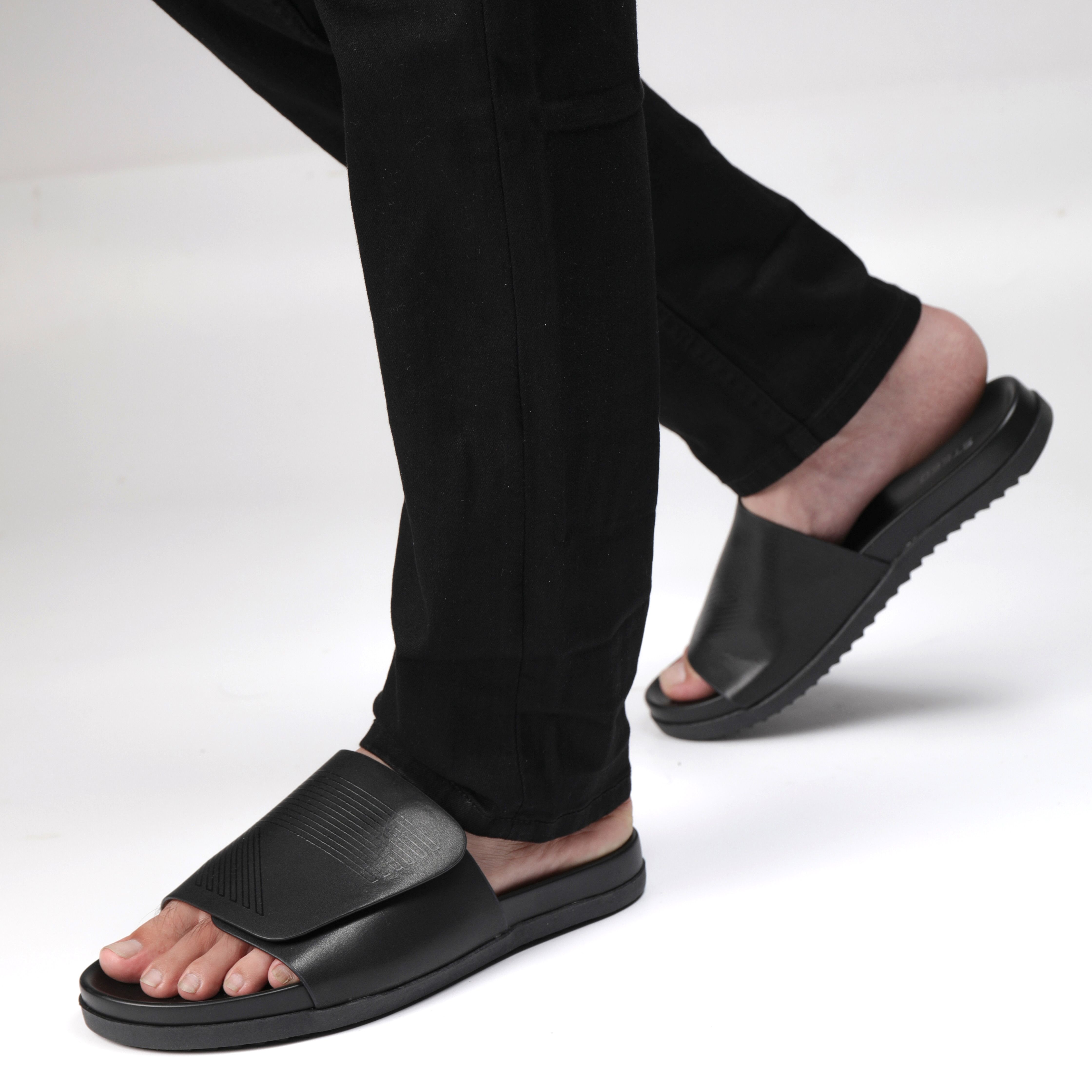 Dép Quai Ngang Nam & Unisex Steeler Slide Dán Xé Đen Quai Bằng Microfiber