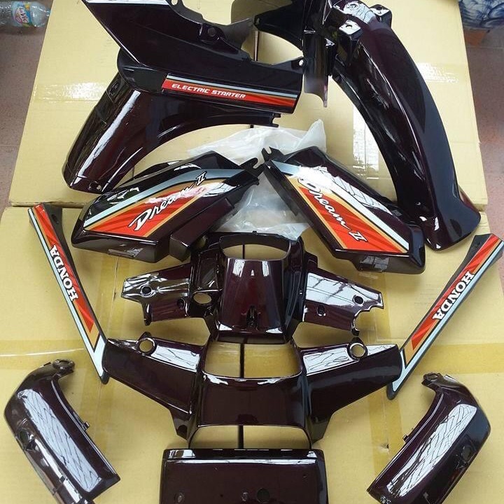 Bộ nhựa dàn áo xe Dream 12 chi tiết tặng 1 bộ tem