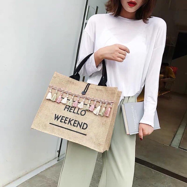 Túi cói hello weekend tua rua thời trang siêu hot